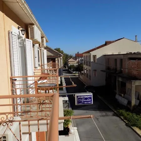 公寓 Afrodite 19 Spacious Apartment